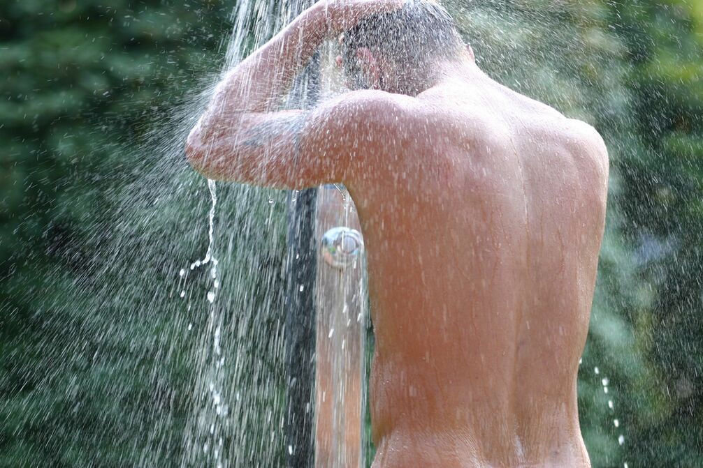 After a soda bath, a man should take a cool shower. 